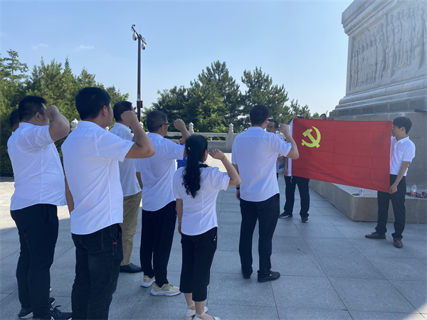 7.11（姚普）秦枫公司党支部组织党员赴照金陕甘边革命凭据地留想馆发展 “传承红色基因，沉温峥嵘岁月”主题党日活动.jpg